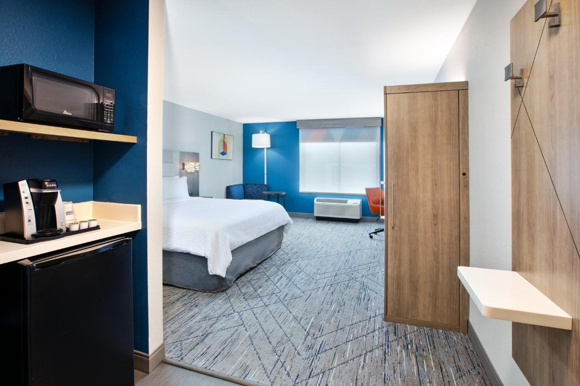 Holiday Inn Express & Suites Buffalo, An Ihg Hotel מראה חיצוני תמונה